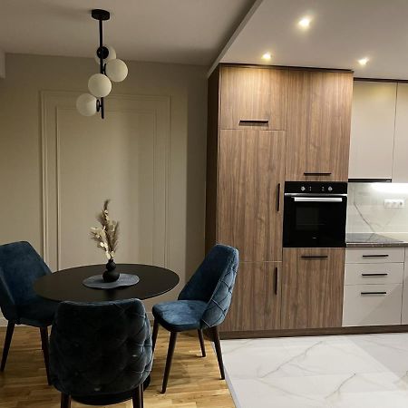 Lilly Lux Apartman Bijeljina Kültér fotó