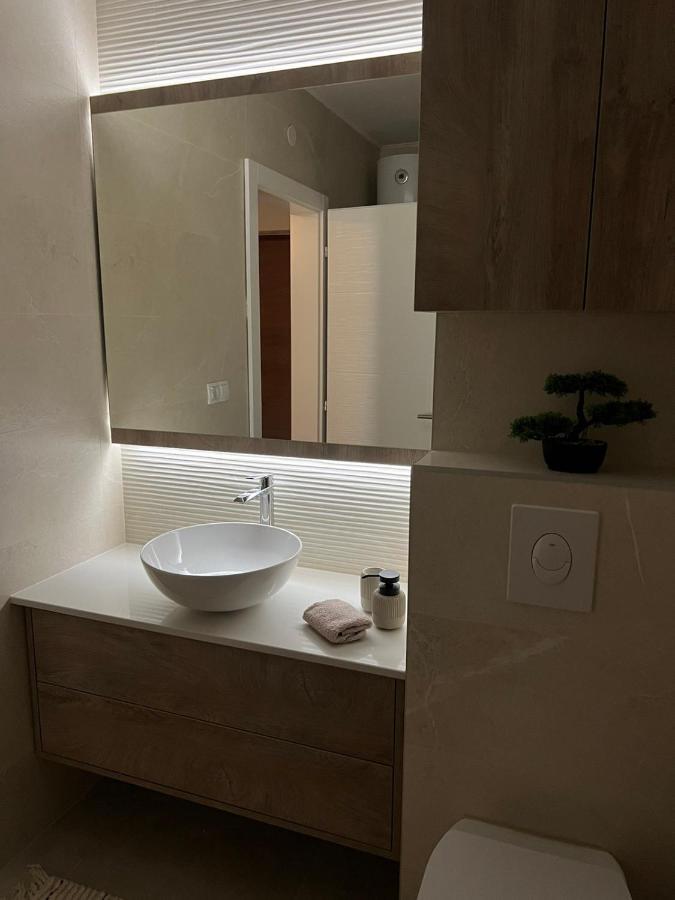 Lilly Lux Apartman Bijeljina Kültér fotó