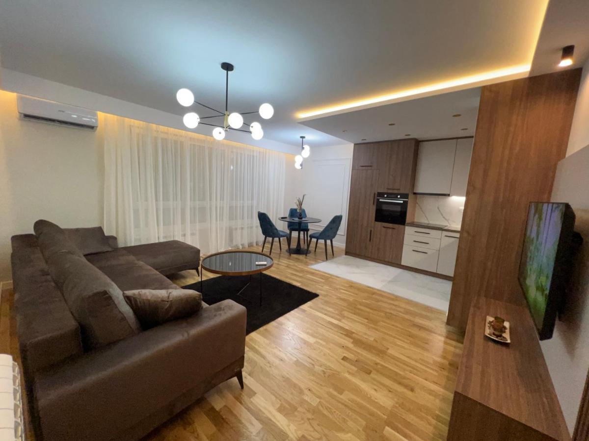 Lilly Lux Apartman Bijeljina Kültér fotó